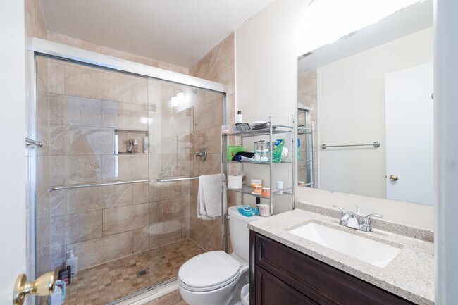 Building Photo - 10238 Arizona Cir