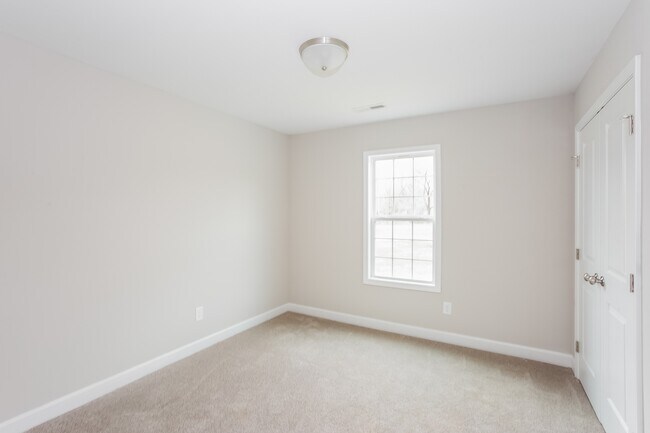 Building Photo - 720 White Crane Rd