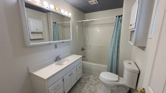 Building Photo - 4bd 2 bath Home in Westmoreland, Portland:...