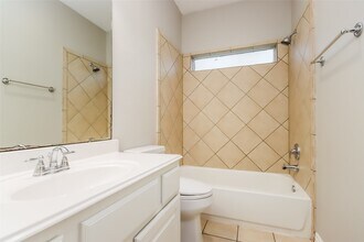 Building Photo - 13605 Falcon Ct