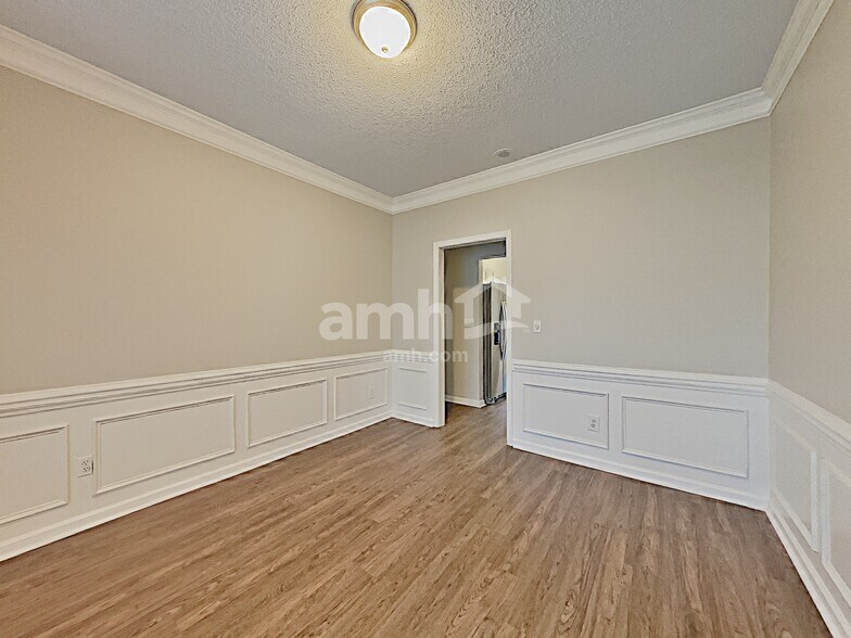 Building Photo - 1301 Sweetgum Ln