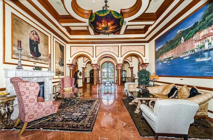 Building Photo - 2709 Via Cipriani #531A