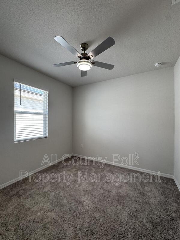 Building Photo - 851 Folklore Ln
