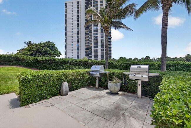 Building Photo - 5400 N Ocean Dr