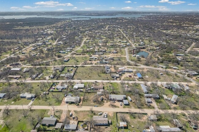 Building Photo - 1418 Kingshill Dr