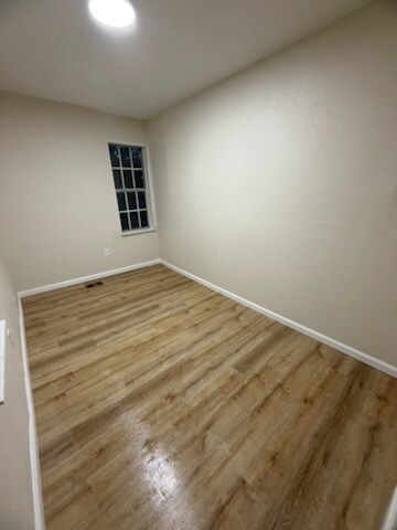 Building Photo - 76 Cortina Way