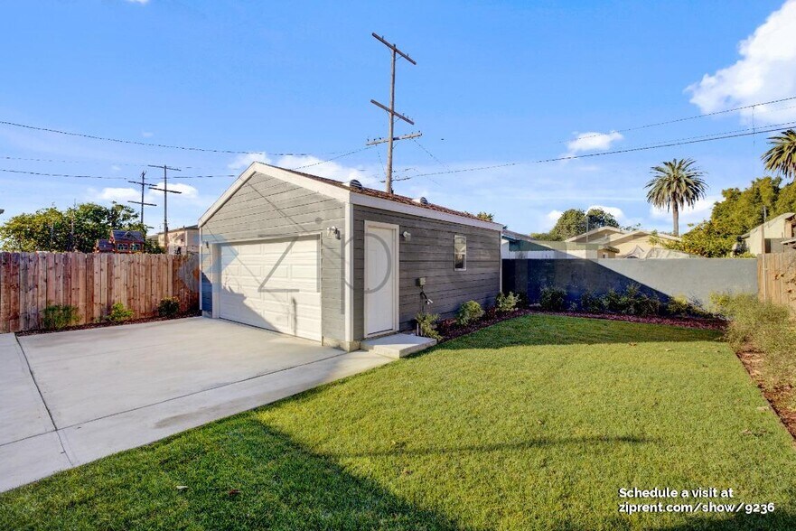 Building Photo - 4315 La Salle Ave