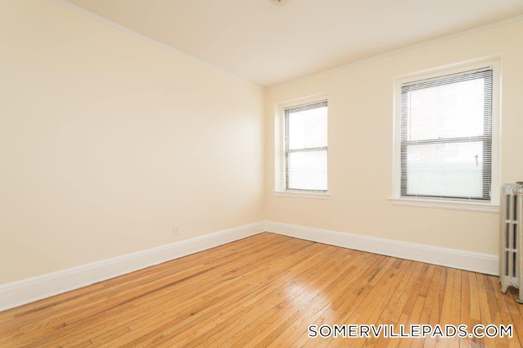 Building Photo - 123 Highland Ave