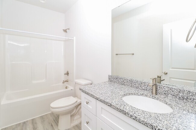 Building Photo - 215 Claudette Dr