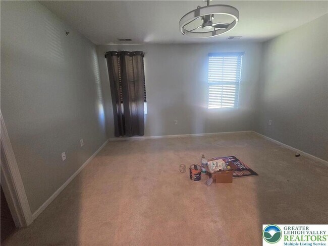 Building Photo - 2500 Alex Rd