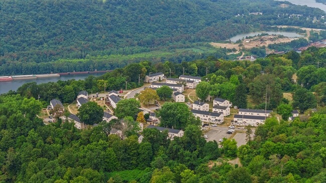 Building Photo - Available in June! 4-Bedroom Townhouse in Scenic Hills Homes - Midland, PA