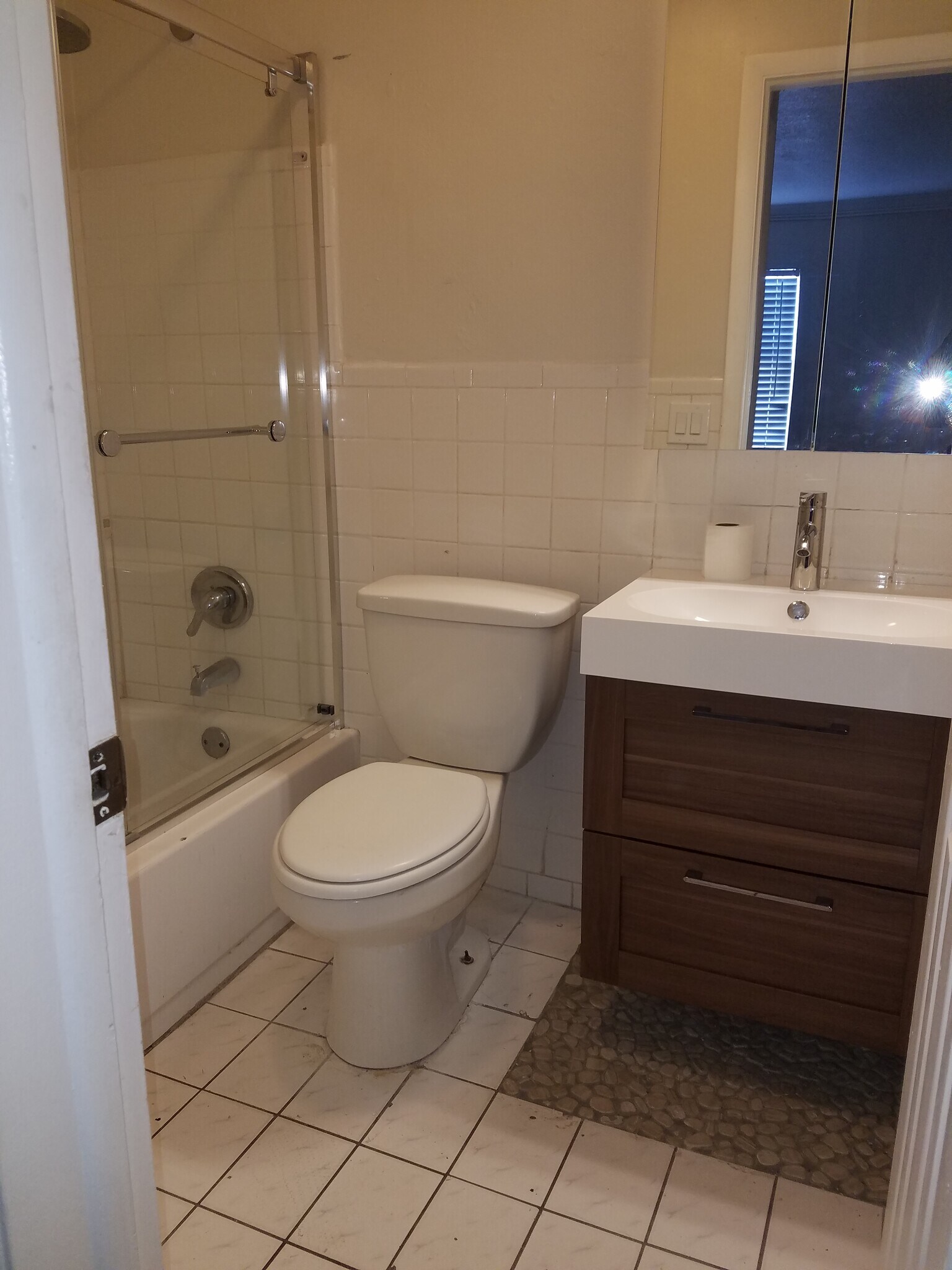 Building Photo - 1407 Holly Heights Dr