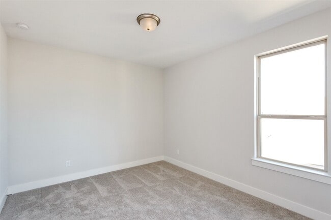 Building Photo - 21311 Blue Wood Aster Ct