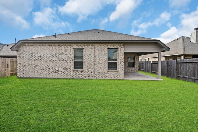 Building Photo - 2403 Dovetail Park Ln