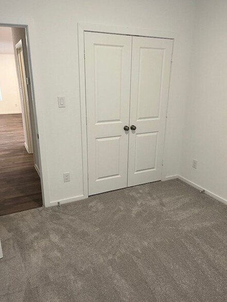 Building Photo - 4935 Caspian Wave Dr