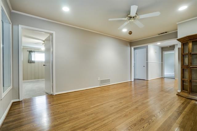 Building Photo - 2601 Highview Terrace