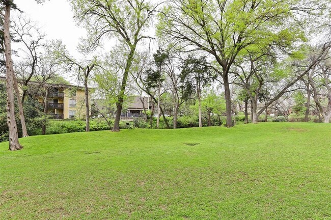 Building Photo - 4777 Cedar Springs Rd