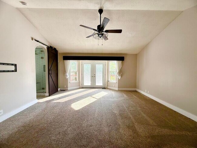 Building Photo - 2154 Wasatch Blvd