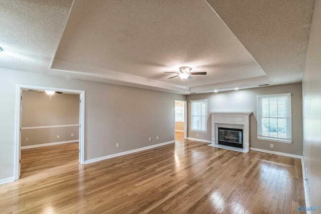 Building Photo - 139 Clubhouse Ln