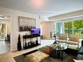 Building Photo - 11815 Breton Ct