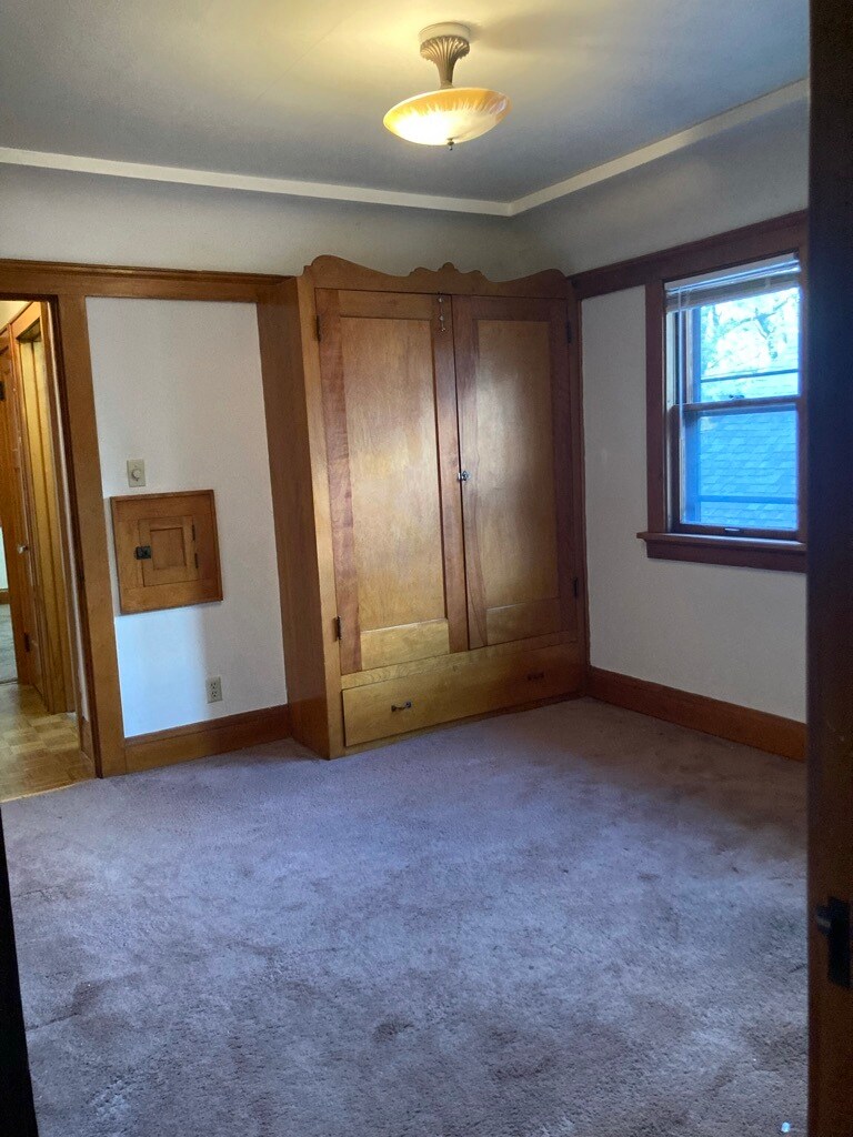 Building Photo - 2569 N 61st St