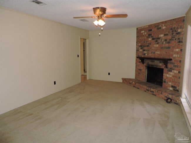 Building Photo - 5725 Keystone Rd