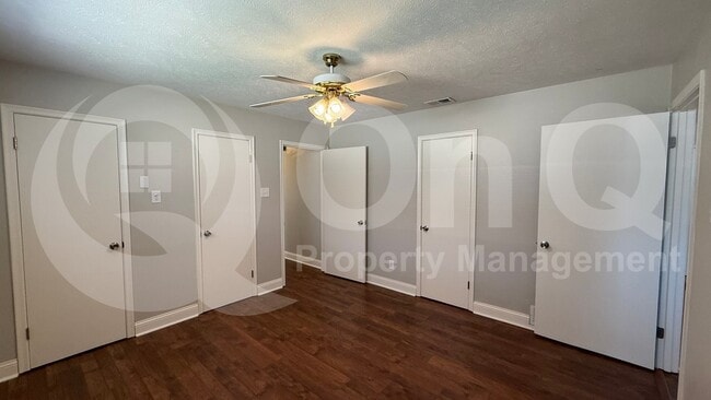 Building Photo - 8347 Lullwater Dr