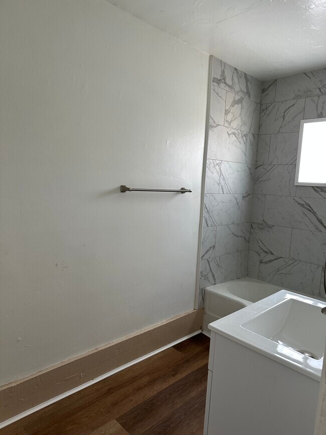 Bathroom - 205 Stanford Dr SE