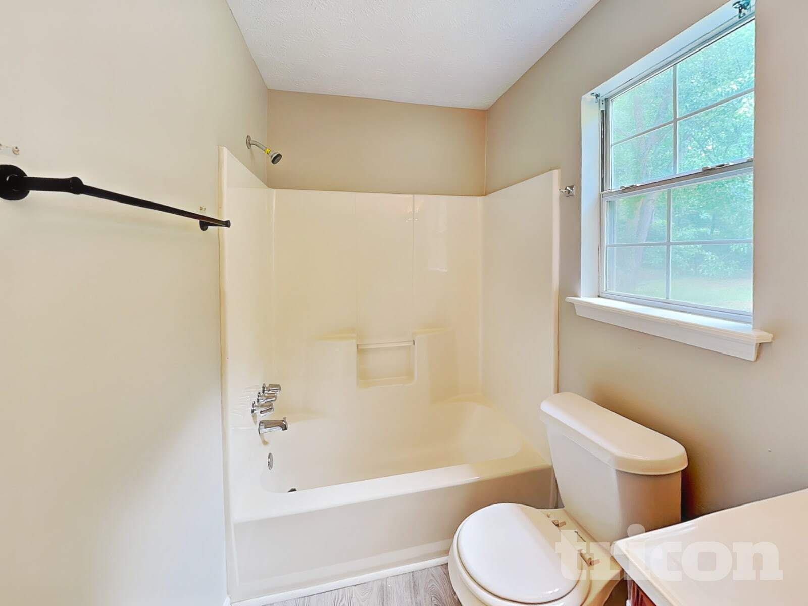 Building Photo - 3520 Willow Tree Cir