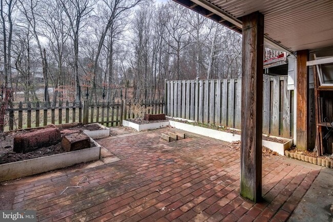 Building Photo - 8038 Brightfield Rd