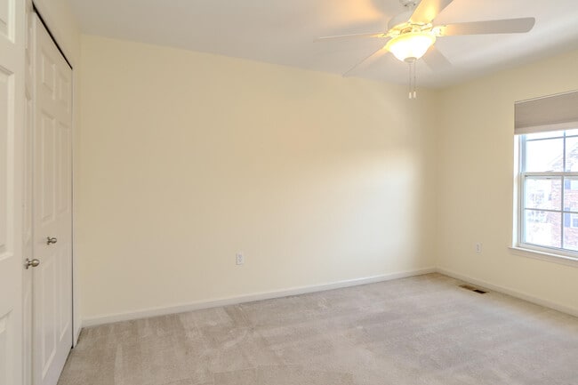 Building Photo - 6225 Brant Ln