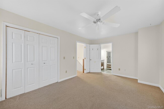 Building Photo - 1306 Nutmeg Dr