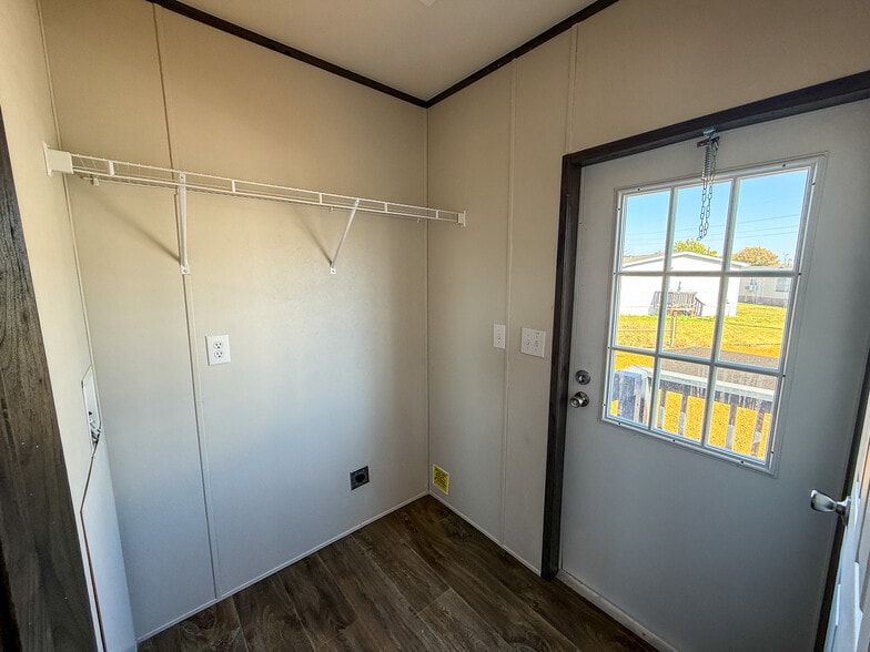Building Photo - 134 Ponderosa Way