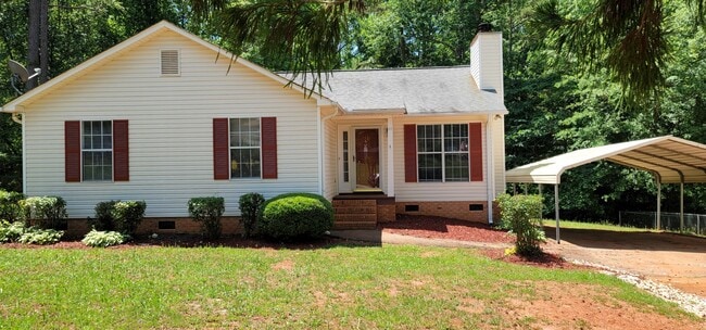 Building Photo - 11 Silver Spur Ct