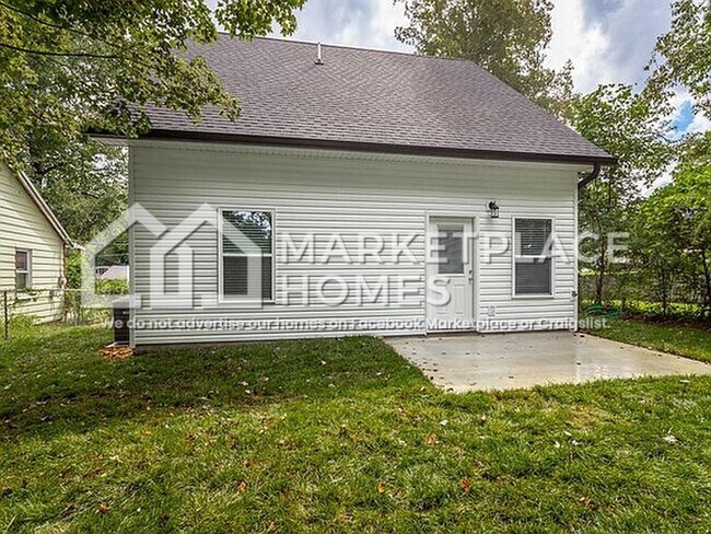 Building Photo - 1307 Vance Rd