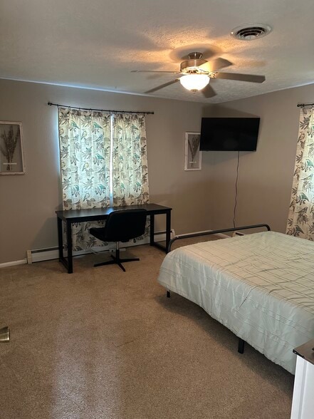 Building Photo - 1009 Ann Ave