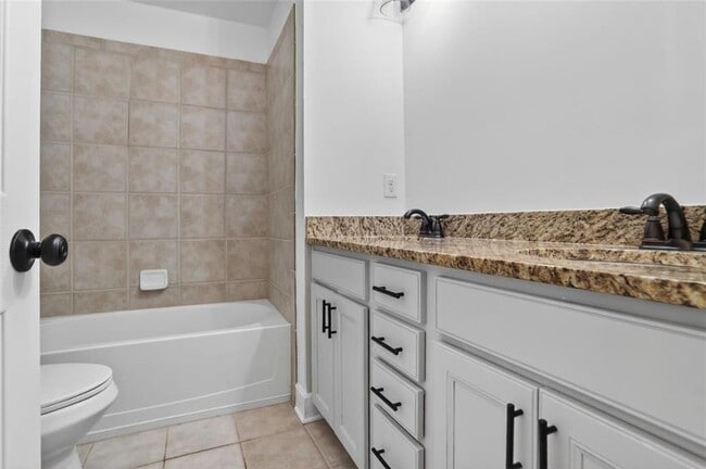 Building Photo - 3267 Ferncliff Ln