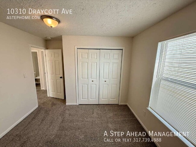 Building Photo - 10310 Draycott Ave