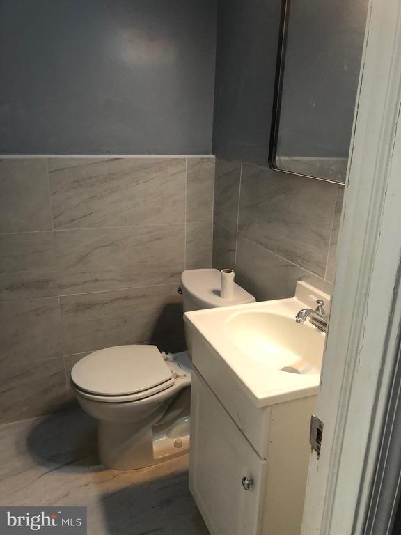 Building Photo - 8550 Tolbut St