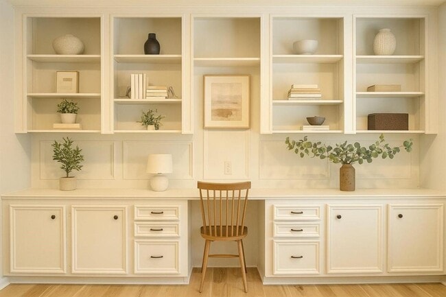 Building Photo - 4111 Rock Springs Dr