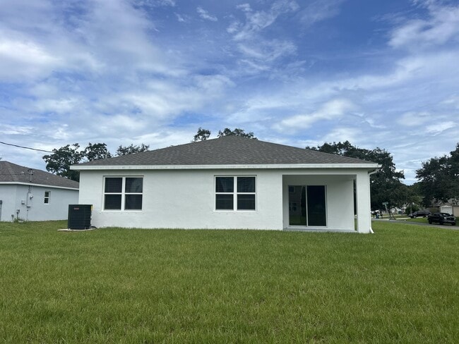 Building Photo - 2398 Angel Rd