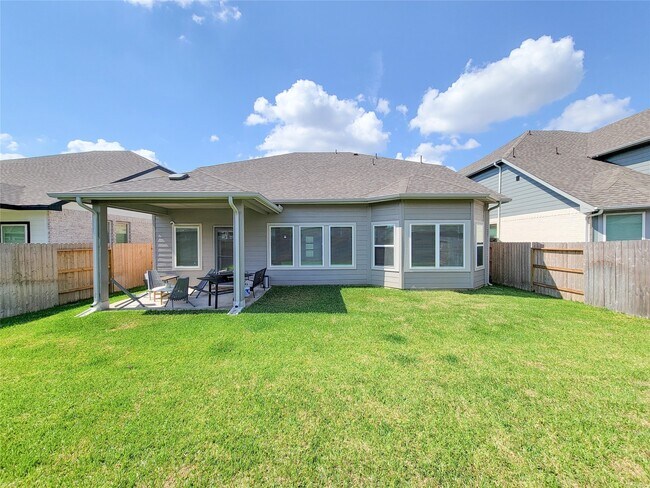 Building Photo - 8401 Hazel River Dr