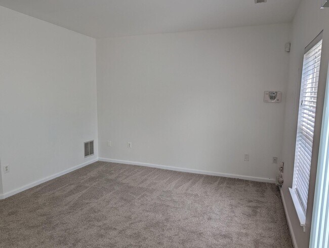 Building Photo - 17289 Vaughn Ln