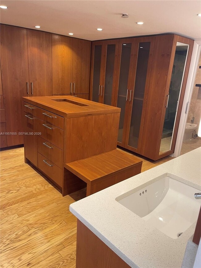 Building Photo - 650 Ocean Dr