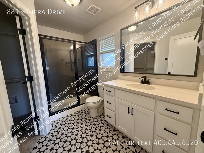 Building Photo - 8813 Thera Dr