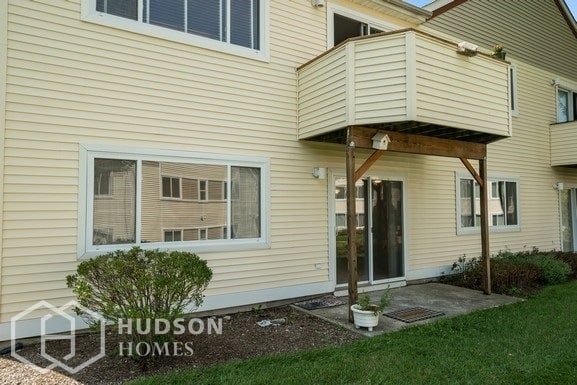 Building Photo - 104 Falcon Ridge Way N