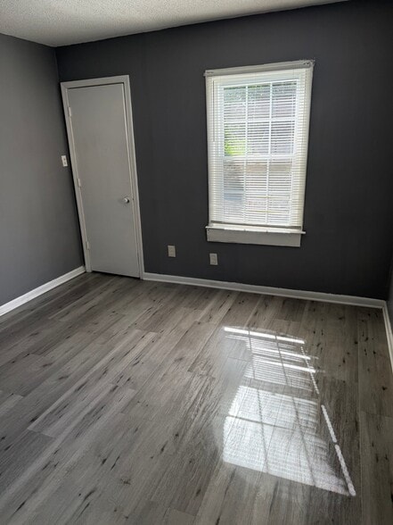 Building Photo - 3394 Pine Ridge Ln