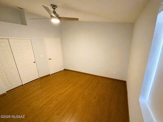 Building Photo - 11531 N Eagle Peak Dr
