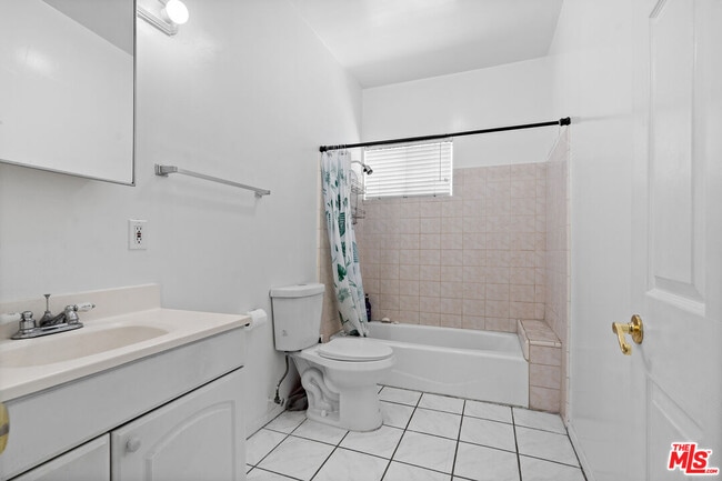 Building Photo - 2963 San Marino St