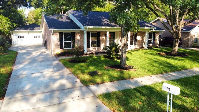 Building Photo - 1722 Shannon Valley Dr